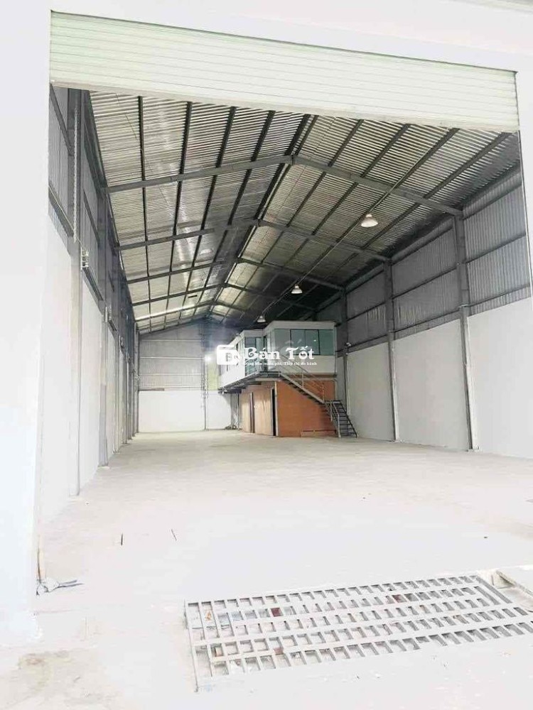 Cần Bán Kho Xưởng Mặt Tiền Hoàng Ngân 200m2 - 23 ty
