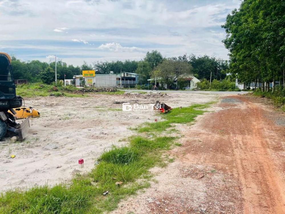 hơn 7 sào mặt tiền thổ cư 335đ