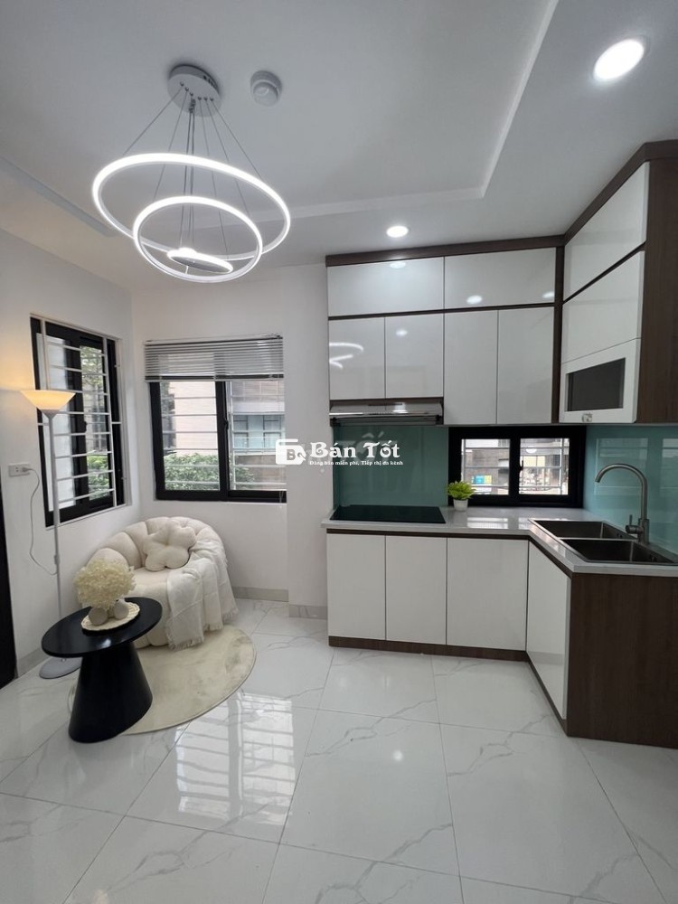 BÁN CHUNG CƯ M2 NGUYỄN KHÁNH TOÀN, CẦU GIẤY, QUAN HOA Ở NGAY, ĐỦ ĐỒ
