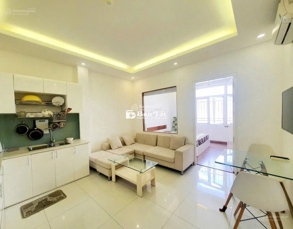 Cho thuê phòng Nguyễn Trãi - tách bếp nội thất cơ bản 6,9 triệu/tháng
