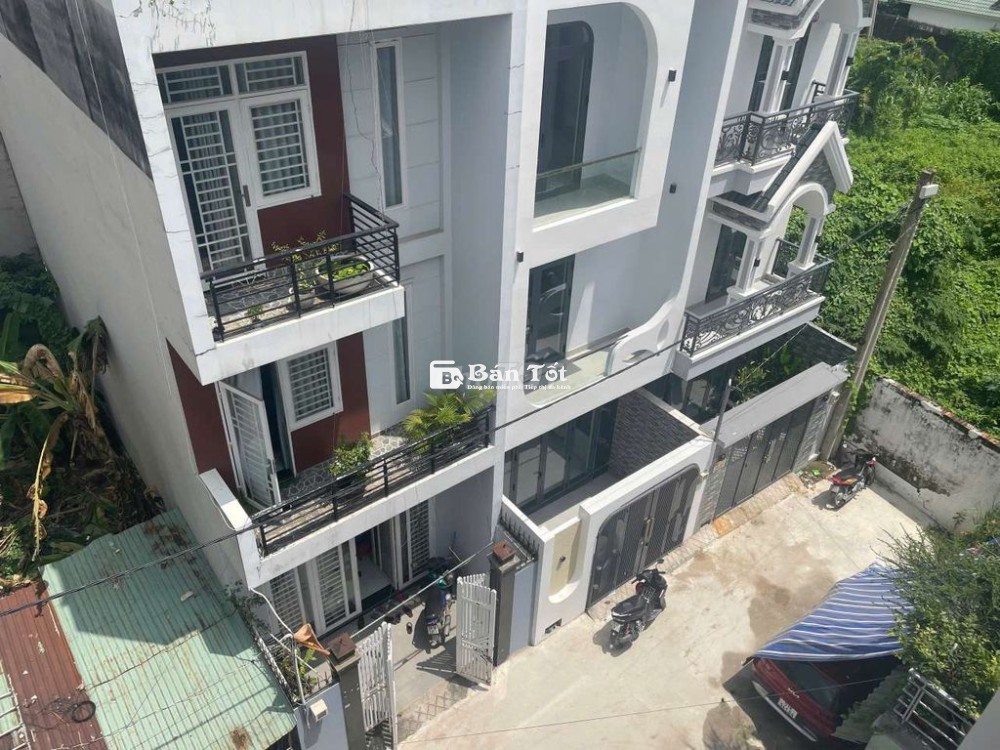 nhà mới  3 tầng thơm - 60m2 ngang 4.3- gần Vinhome, vành đai 3.