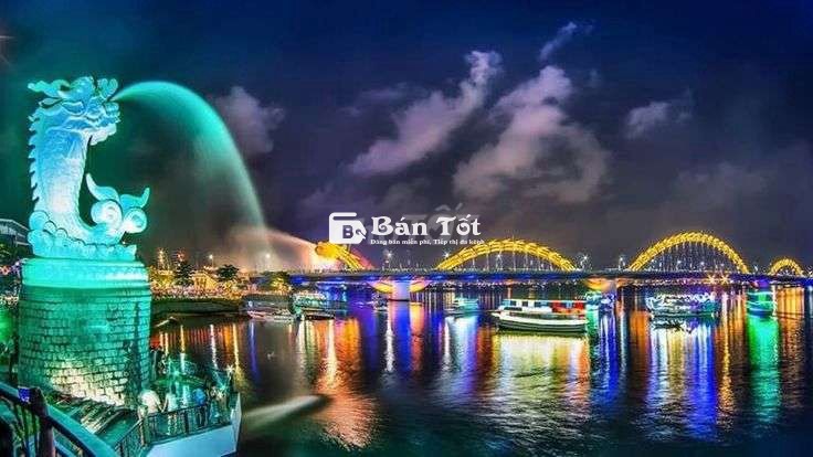 BÁN NHÀ MẶT TIỀN ĐƯỜNG NÚI THÀNH 240M2