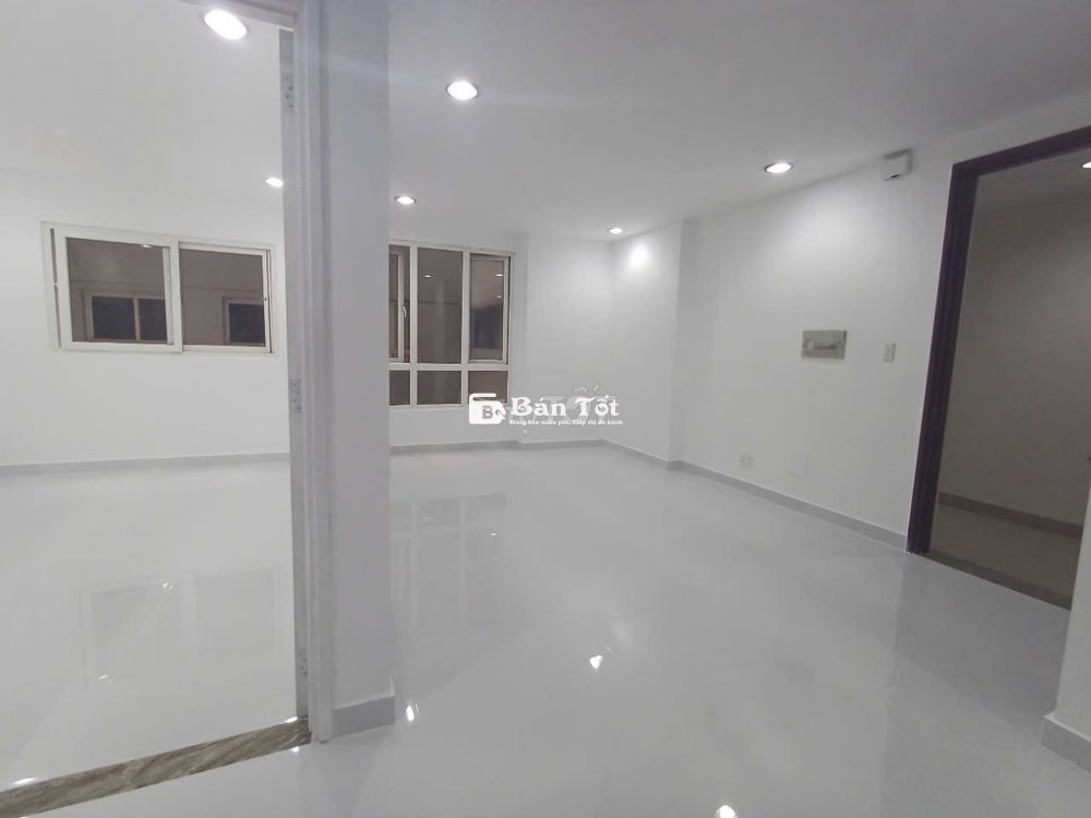 Bán căn 2 phòng ngủ 86m2 Lô C chung cư Carina mới như hình