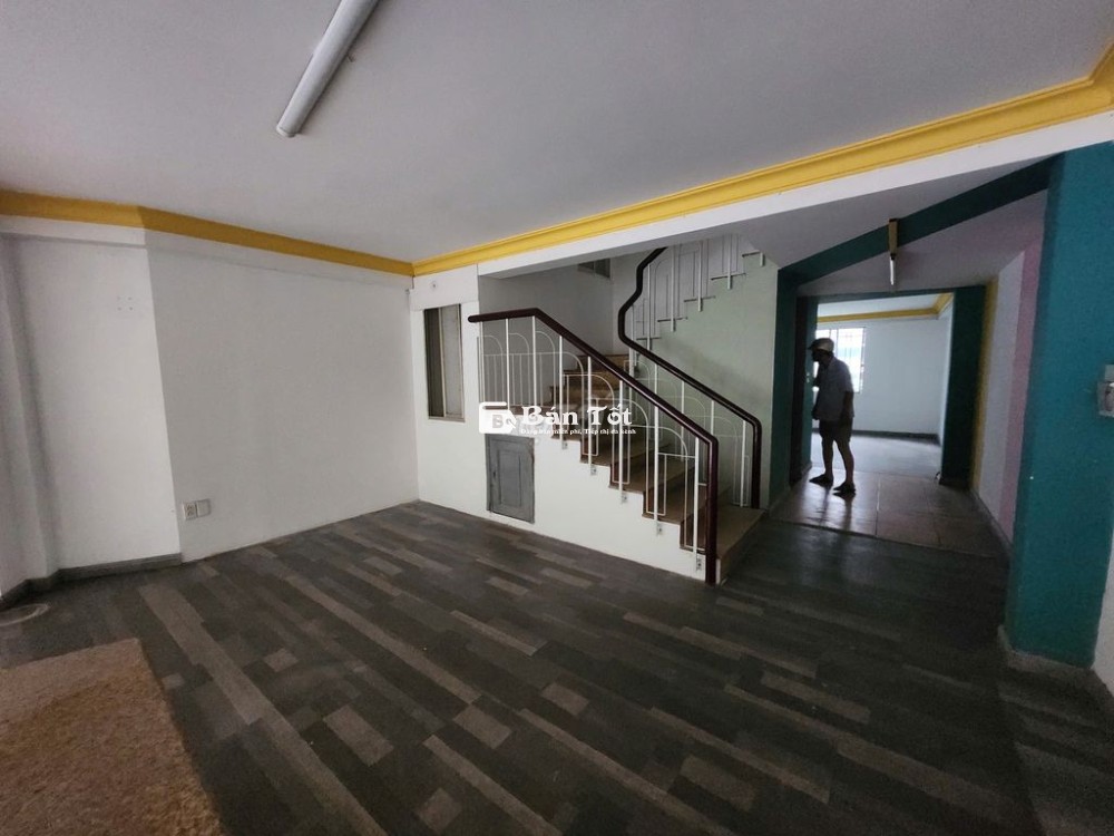 Nhà góc 2 mặt tiền Nguyễn Văn Trỗi cần bán hoặc thuê