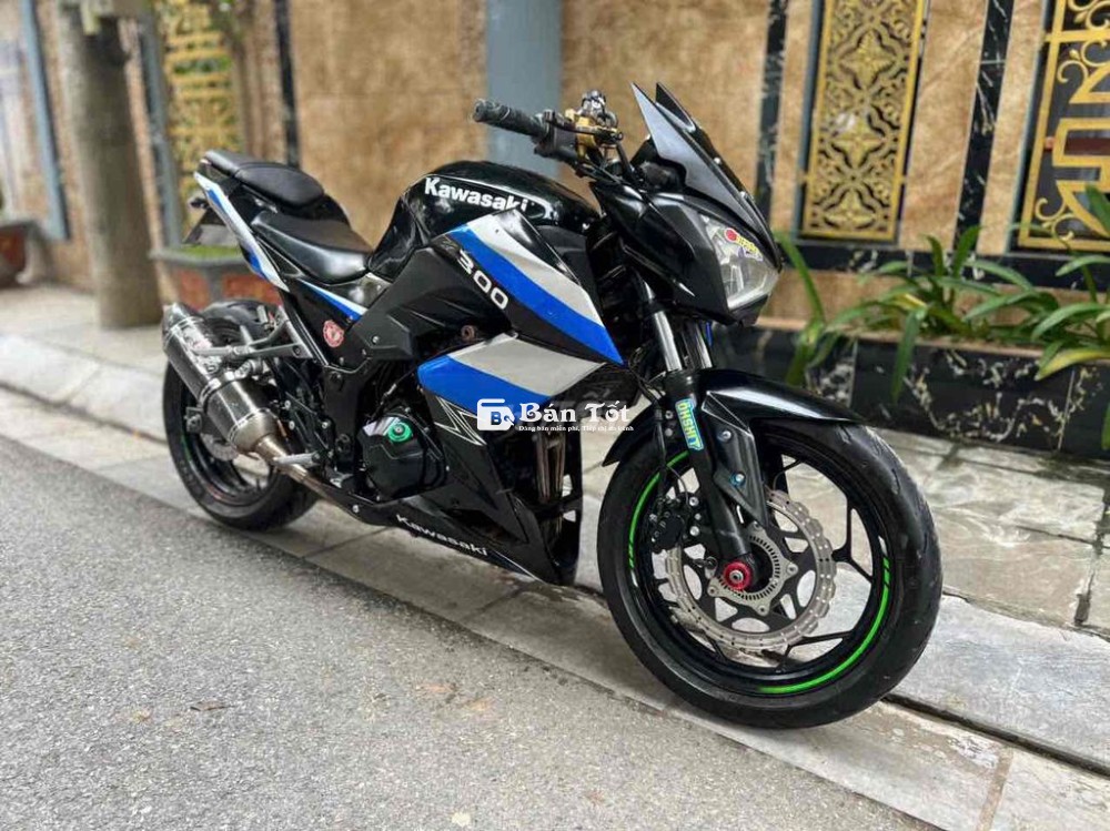 Kawasaki Z 300 abs biển số 29- xe đẹp chất- bô độ