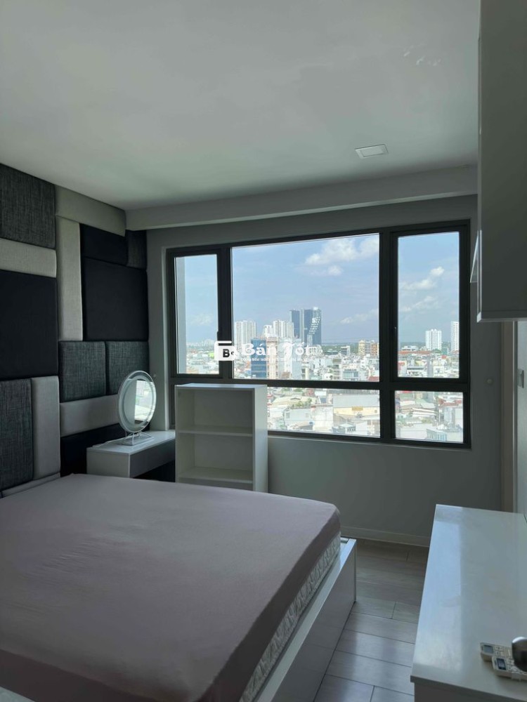Chính chủ bán căn hộ 92m2, Full nội thất cao cấp, giá siêu tốt