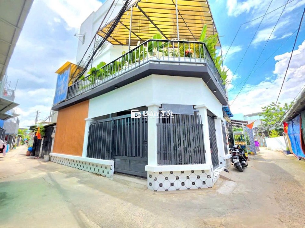 Nhà Mặt Tiền Hẻm 5 x 10M2 -2 TẦNG -3 Phòng NGủ -Hẻm Kinh Doanh.