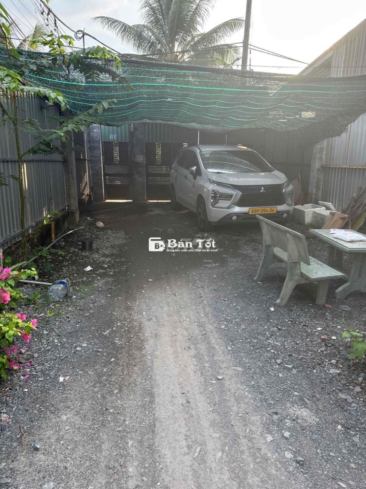 chính chủ cần bán căn nhà diện tích đất 250m2 xây dựng 160m2 1t 3L