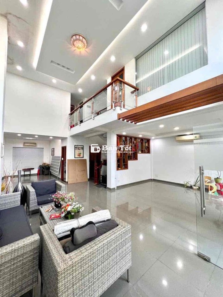 CHO THUÊ BIỆT THỰ SÂN VƯỜN 200m2  HIỆP BÌNH CHÁNH – GẦN GIGAMALL