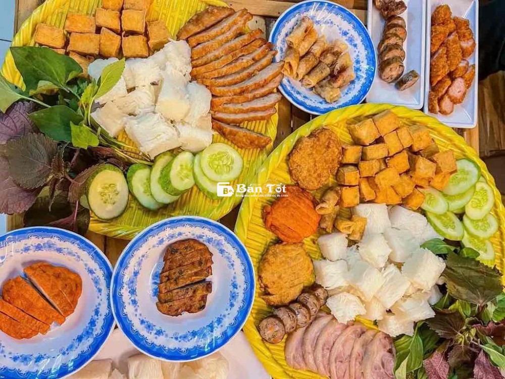 NHÂN VIÊN BÚN ĐẬU QUẬN 8 (BAO Ở + PHỤ CẤP TIỀN AN)