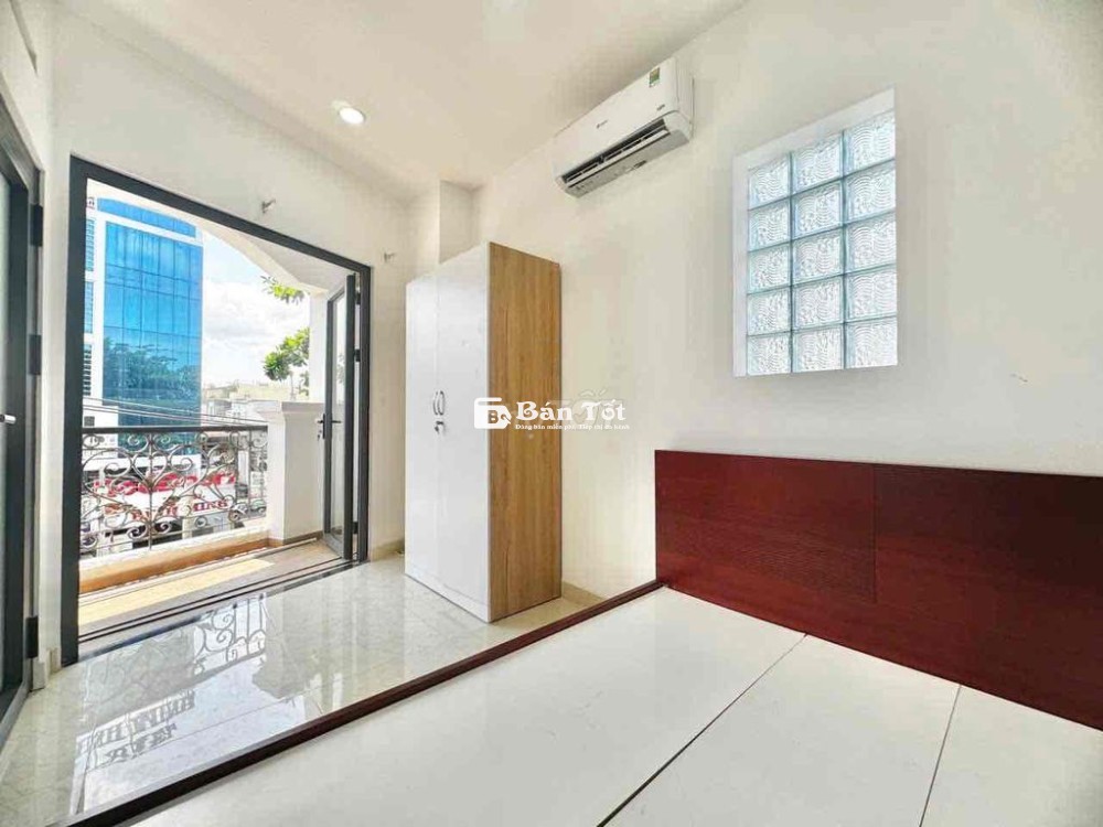 🔥2Ph Ngủ - Ban Công - Thang Máy Full NT - Nằm Ngay Cầu Đỏ