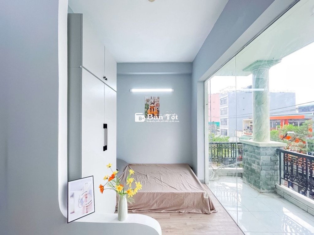 phòng ngay khu Lý Phục Man Q7 - Ban Công Rộng - Full Nội Thất Cơ Bản 