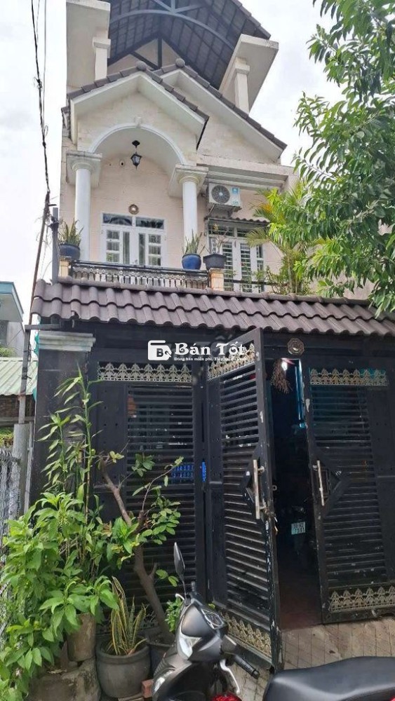 Ngộp ngân hàng bán gấp nhà 1 trệt 2 lầu đường tô ngọc vân  quận12