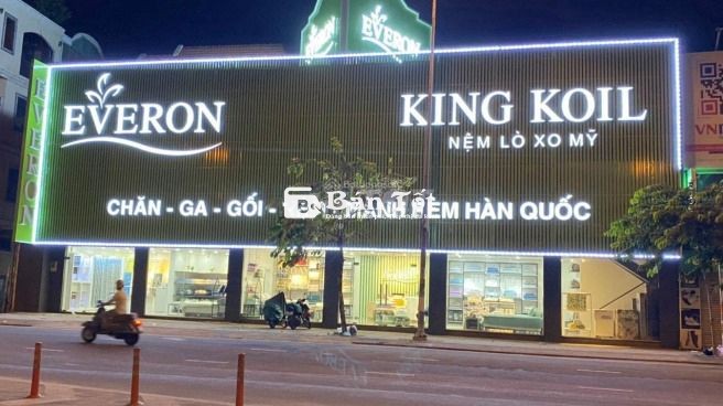 Cho thuê nhà MT đường Nguyễn Hữu Cảnh, P22, Bình Thạnh. DT: 30x60m