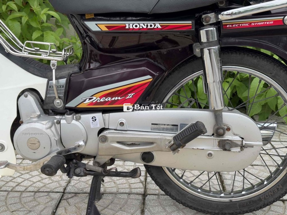 Honda Dream II Thái Lan Nâu Trắng