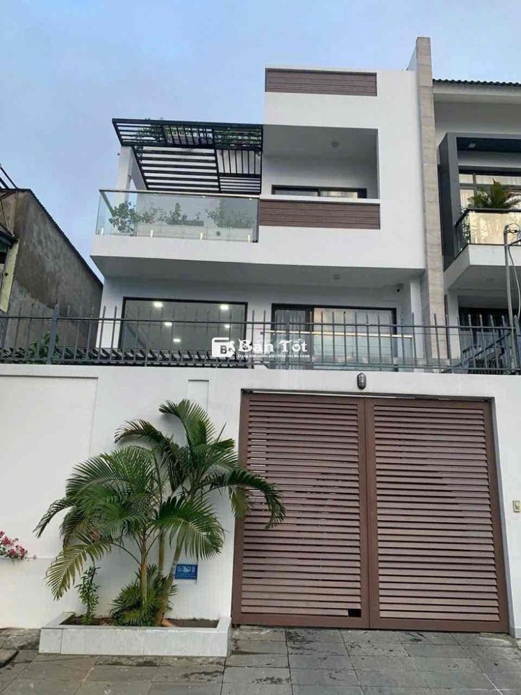 BÁN CĂN BIỆT THỰ ĐẸP 198m2 đường 27 Phạm Văn Đồng