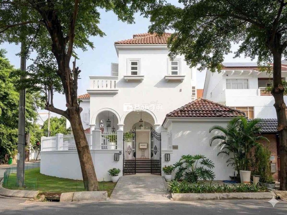 🏡 CHO THUÊ BIỆT THỰ GÓC 2 MẶT TIỀN – NGUYỄN VĂN HƯỞNG, QUẬN 2