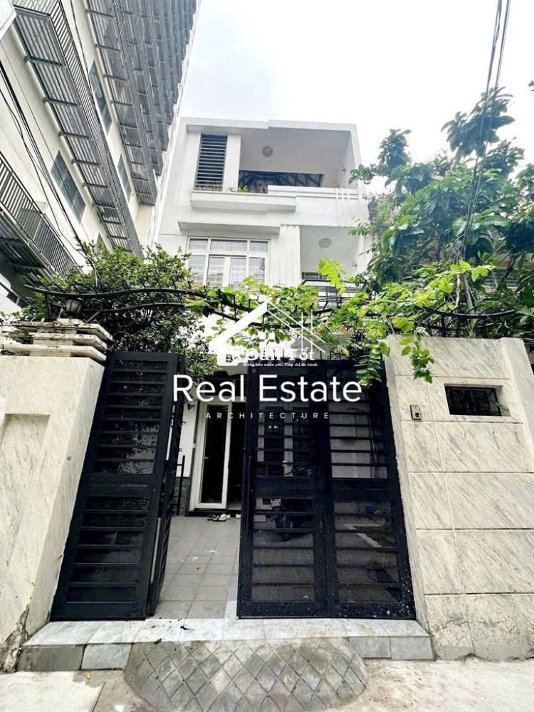 Cho Thuê Nhà Đường C18, P.12, Q.Tân Bình, DT: 4.5x20m, 1 trệt 2 lầu