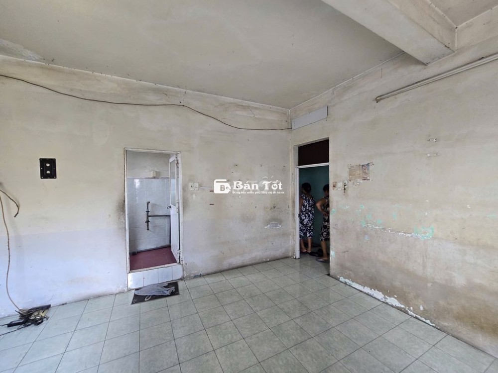 Bán căn hộ, 12 14 Nguyễn Thị Nghĩa, P Bến Thành, q1. 30m2 Giá 1tỷ920