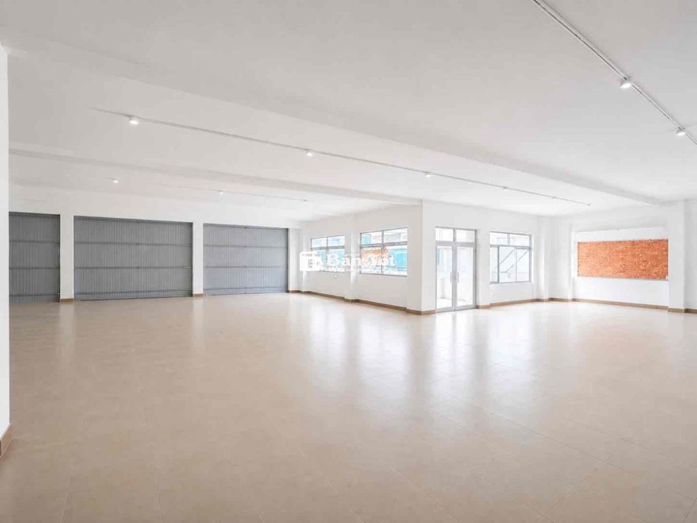 ➢ Toà nhà Văn phòng + Kho Bắc Hải Quận 10 ➢ Diện Tích: 400m2