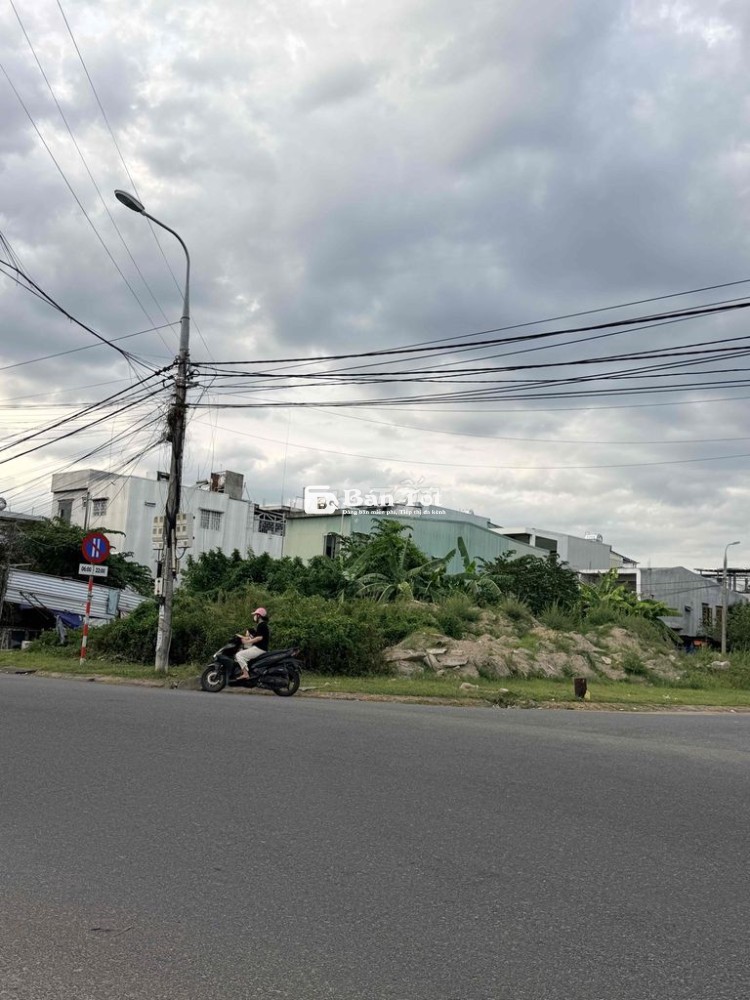 siêu phẩm lô góc hai mặt tiền đường quy hoạch 10m5, tọa lạc ngay KDC p