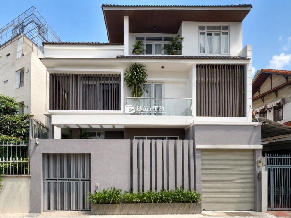 Nhà Cho Thuê Mới 100%,NTCB,Trệt 2 Lầu,5PN,5WC,160M2,Thang Máy,Giá 30TR