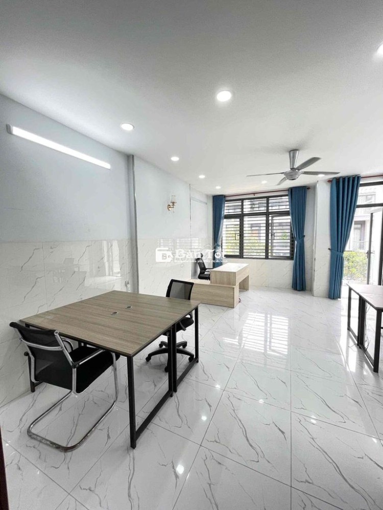 Cho thuê văn phòng KĐT Vạn Phúc full nội thất, 40m2 7,5 triệu/tháng